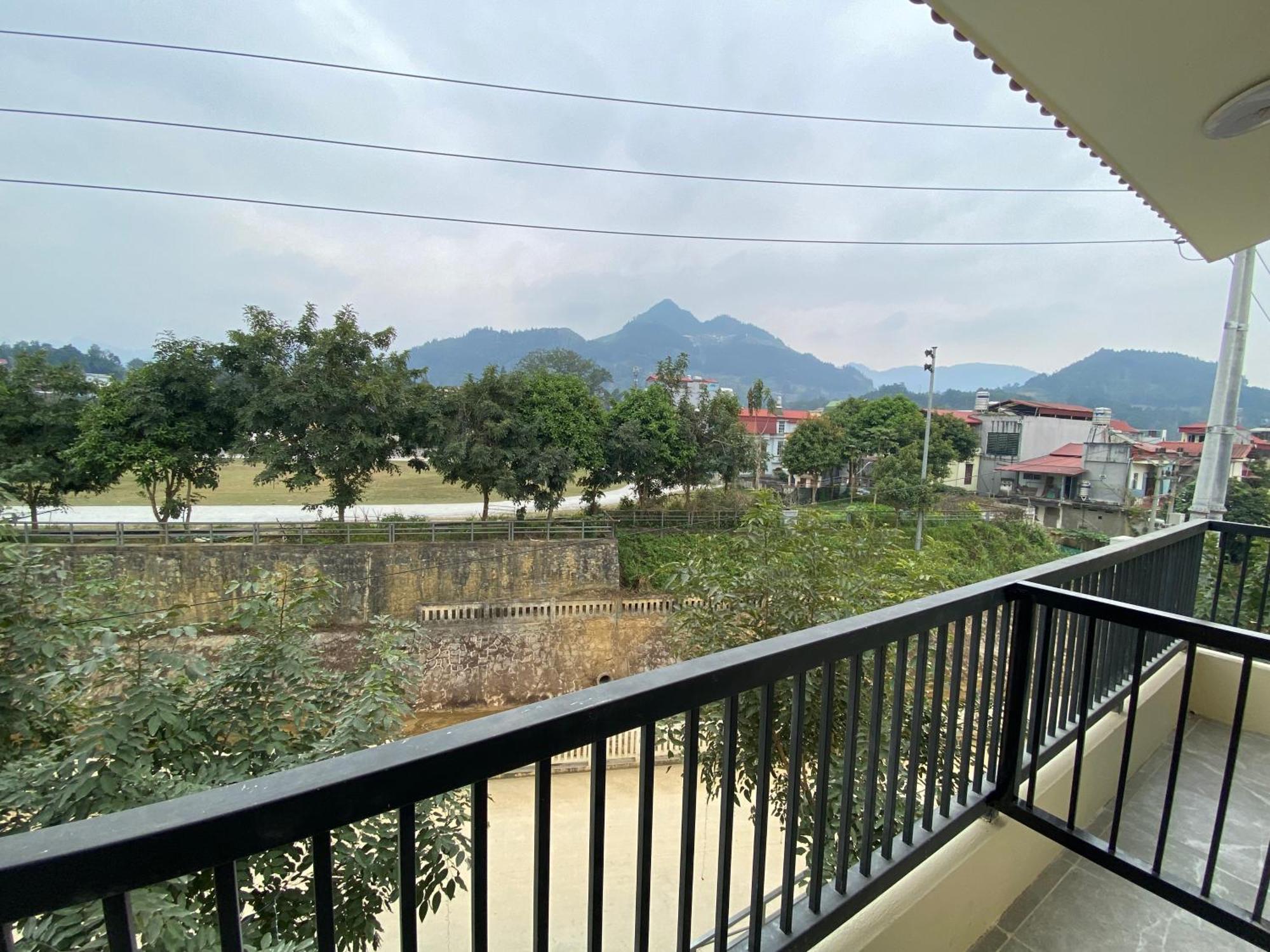 Square Homestay & Coffee Bac Ha  Exteriör bild